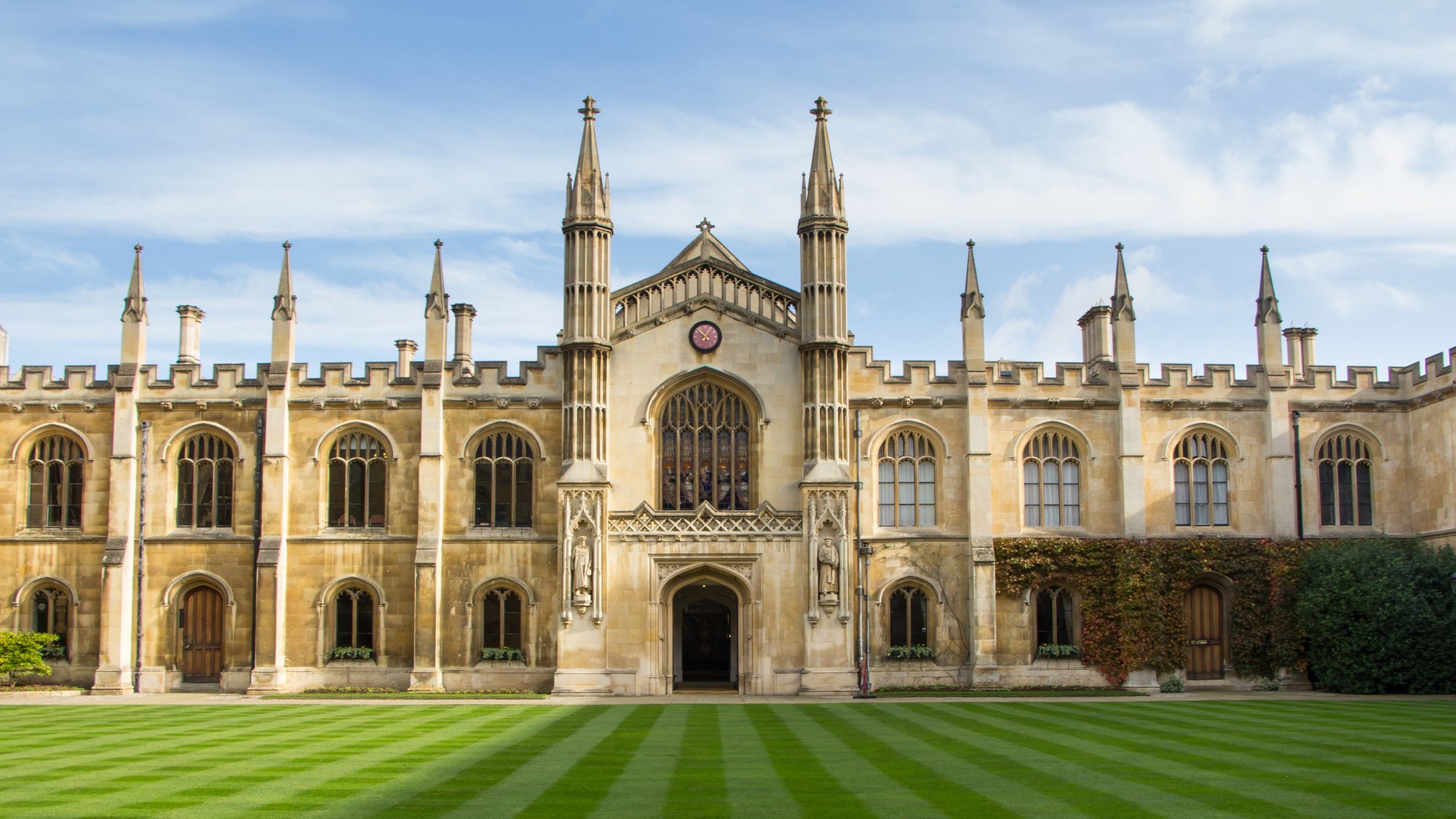 Historic--college-building-in-Cambridge,-United-Kingdom-611591082_2313x1301